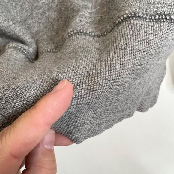 Converse Womens XSmall Gray Sweatshirt Hoodie XS Cropped Long Sleeve Top Cotton - Picture 6 of 10